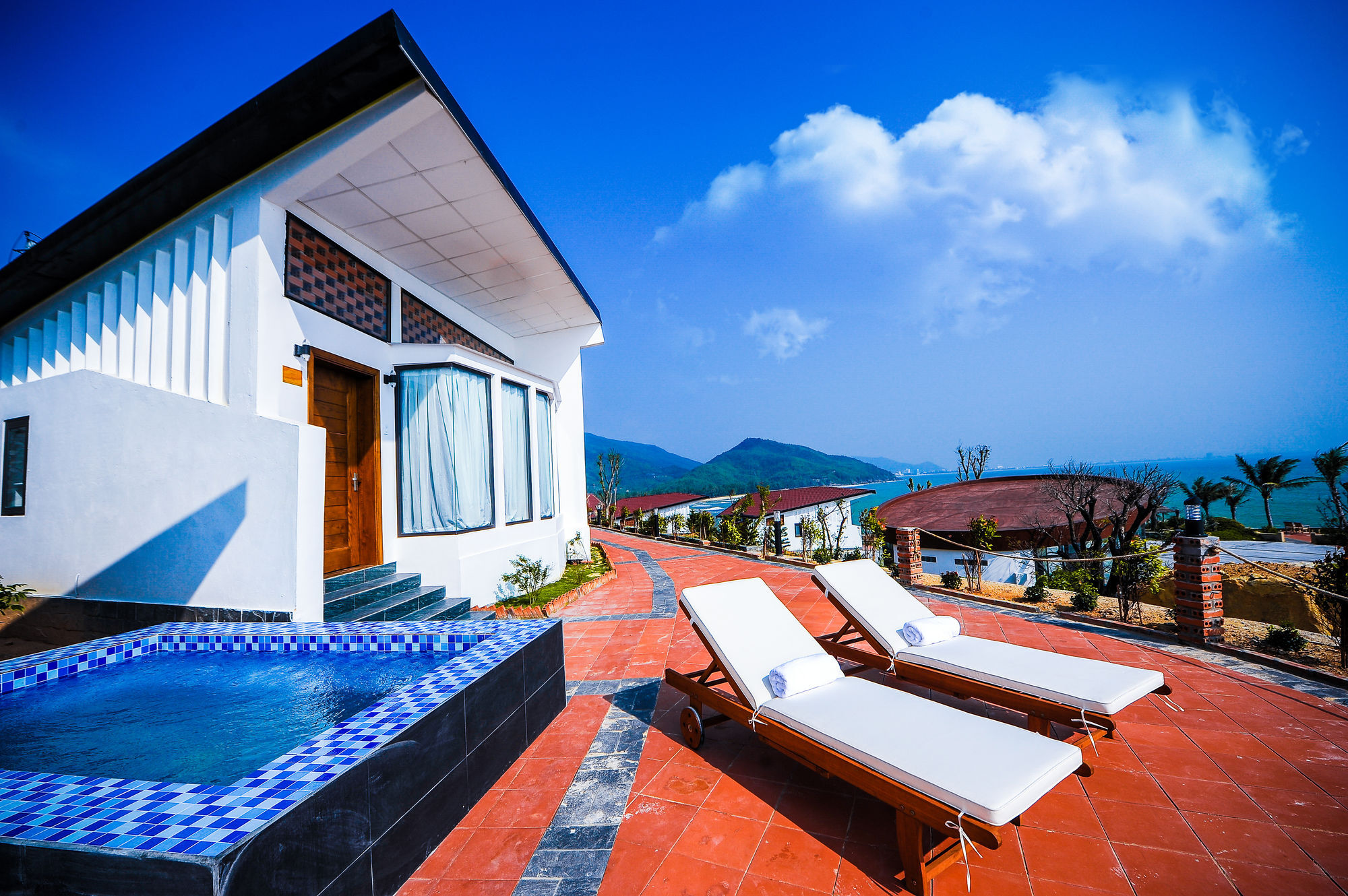 Aurora Villas And Resort Куїнон Екстер'єр фото
